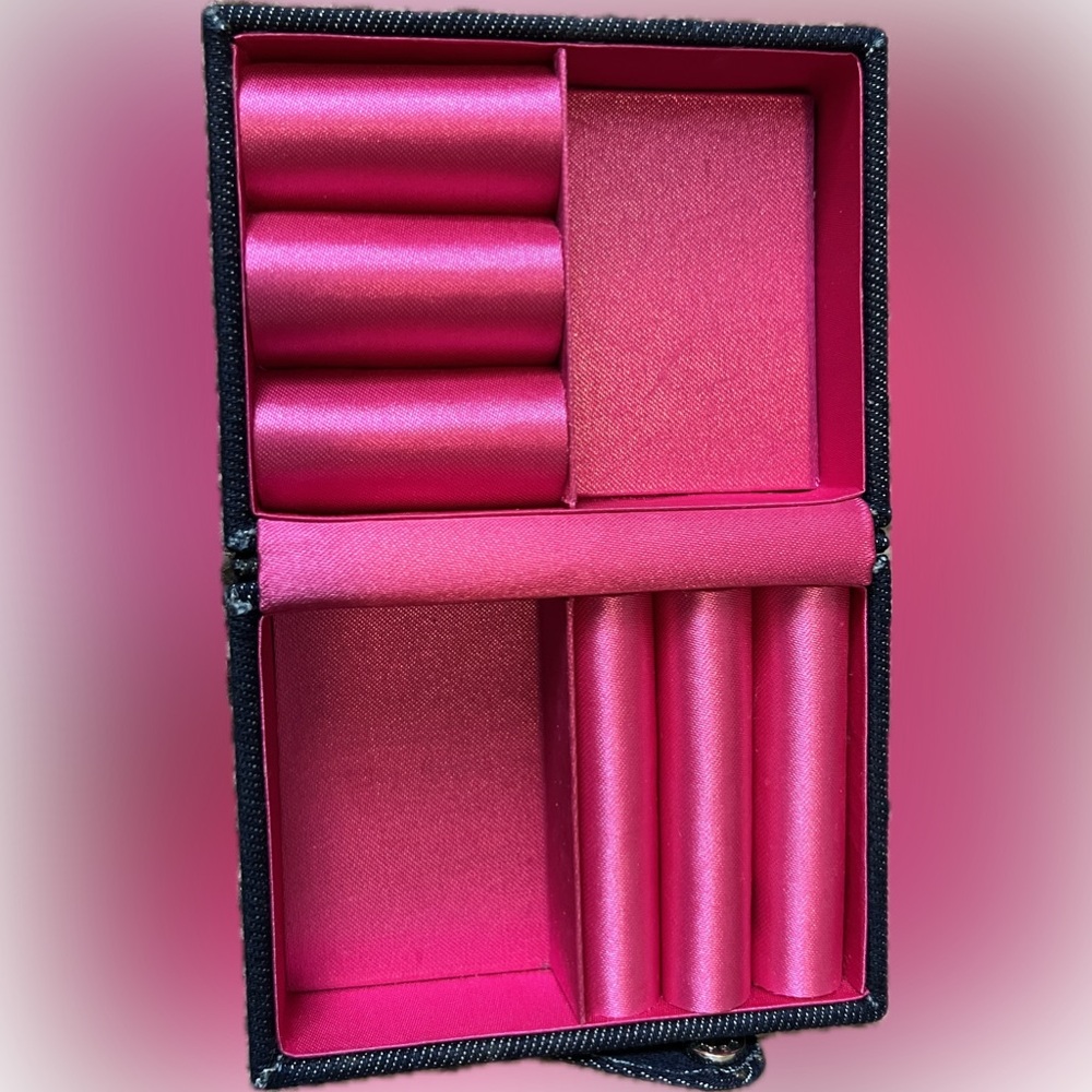 ❌Victoria's Secret Jewelry Box Denim Purse Shaped Organizer Travel Jewelry Case - Picture 2 of 8